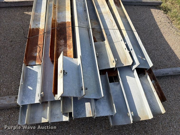 image for item EL1050 (25) guard rail posts