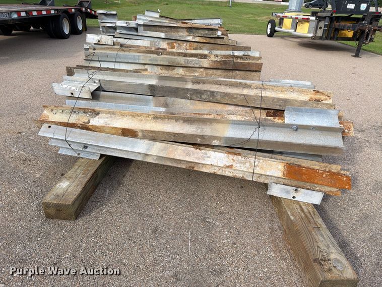image for item EL1052 (25) guard rail posts