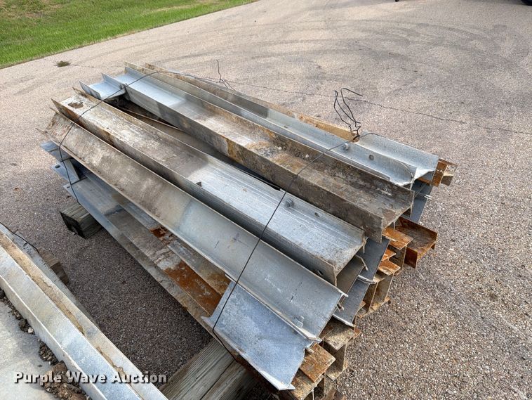 image for item EL1052 (25) guard rail posts