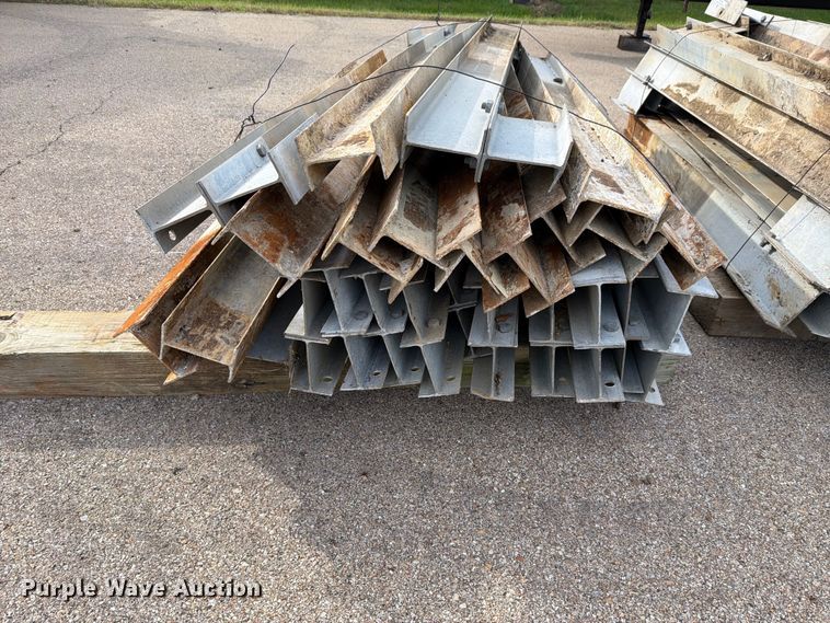 image for item EL1052 (25) guard rail posts