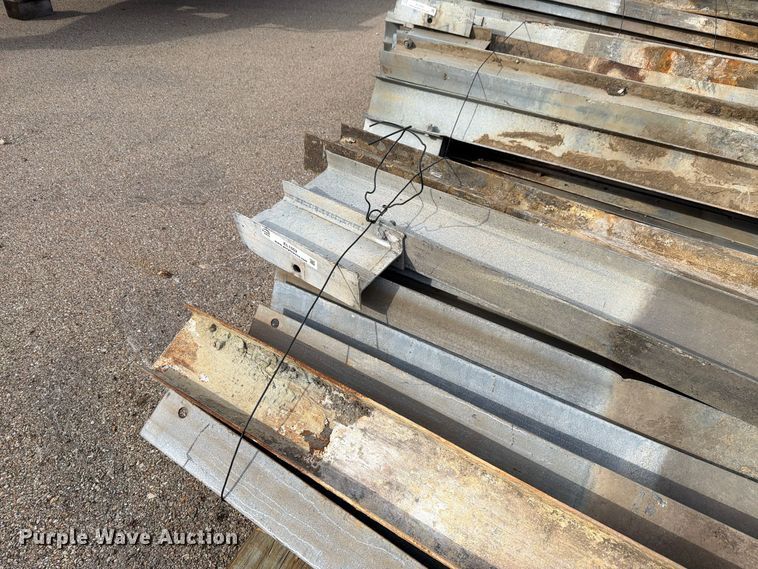 image for item EL1052 (25) guard rail posts