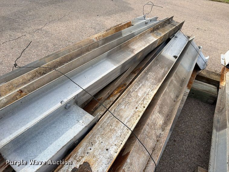 image for item EL1052 (25) guard rail posts