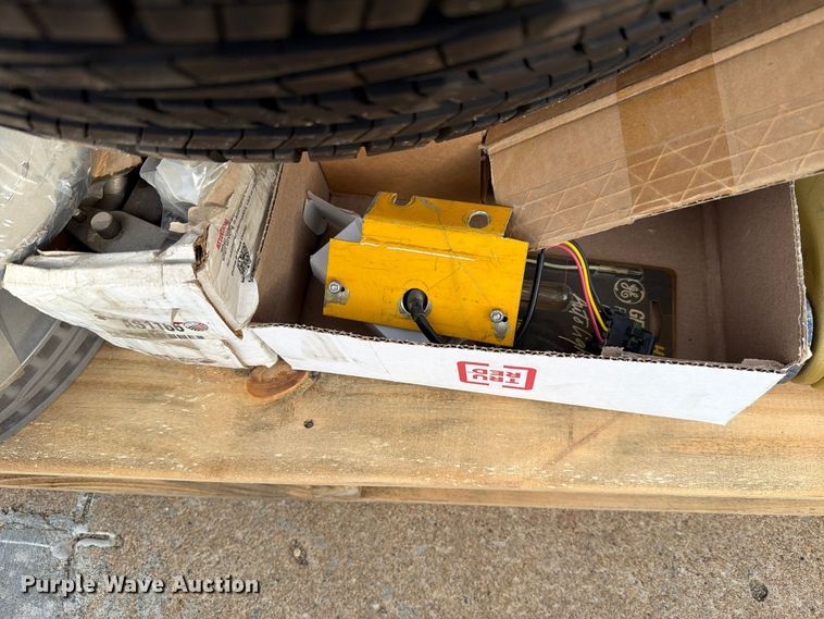 image for item EL1053 Tools