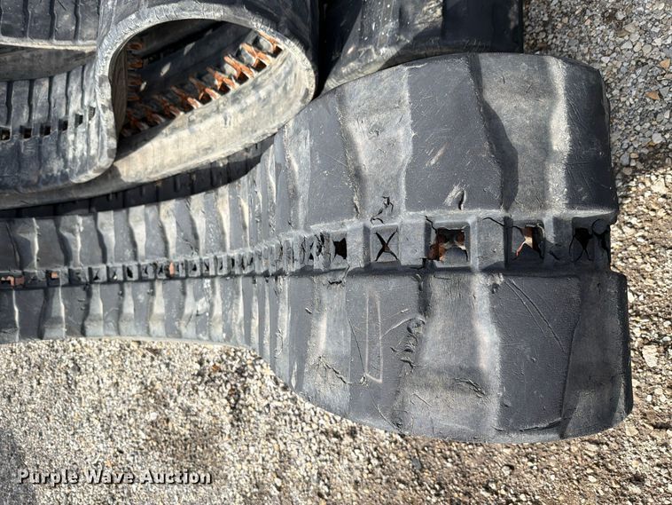 image for item EL1054 (3) rubber tracks