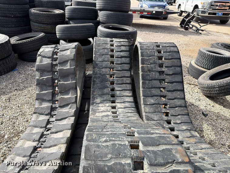 image for item EL1054 (3) rubber tracks