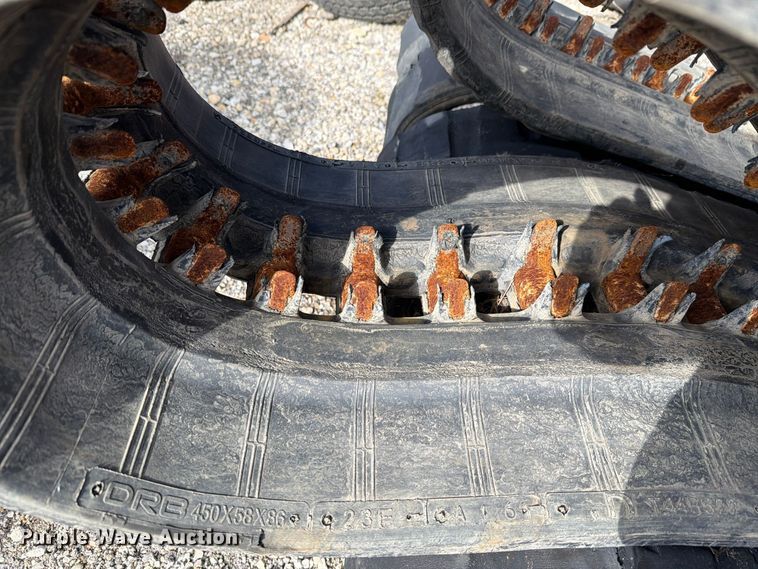 image for item EL1054 (3) rubber tracks