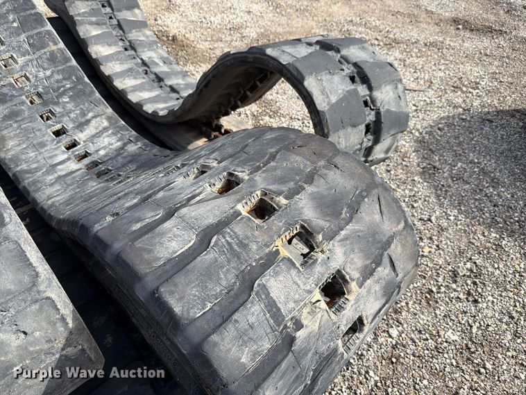 image for item EL1054 (3) rubber tracks