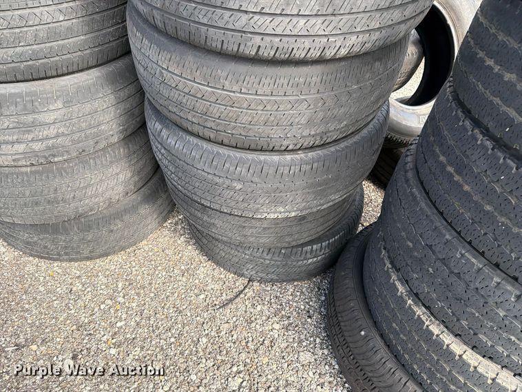 image for item EL1055 Approximately 85 tires