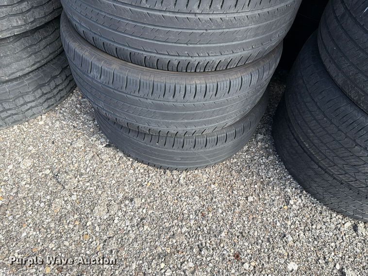 image for item EL1055 Approximately 85 tires