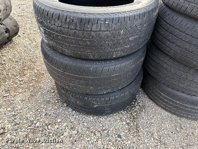 image for item EL1055 Approximately 85 tires