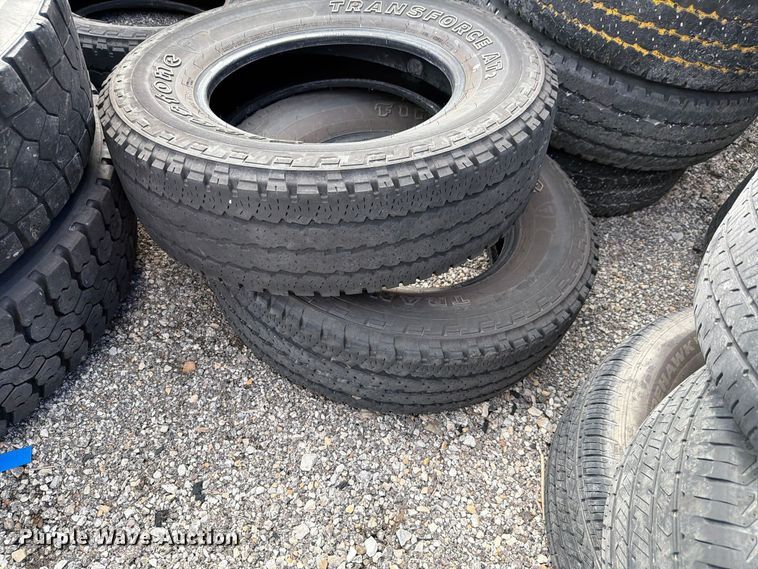 image for item EL1055 Approximately 85 tires