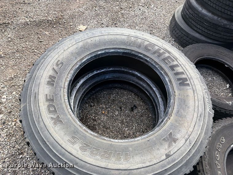 image for item EL1055 Approximately 85 tires
