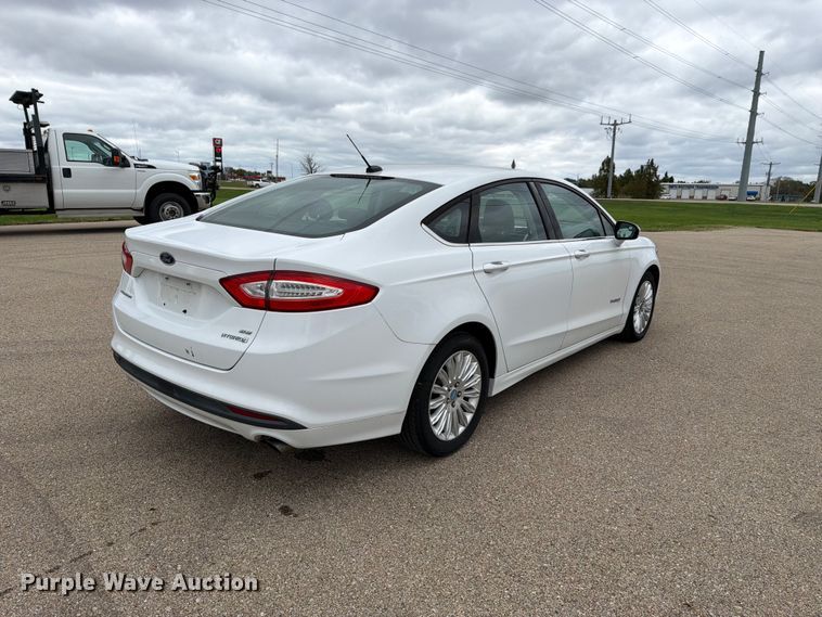 image for item FH6450 2014 Ford Fusion Hybrid SE 
