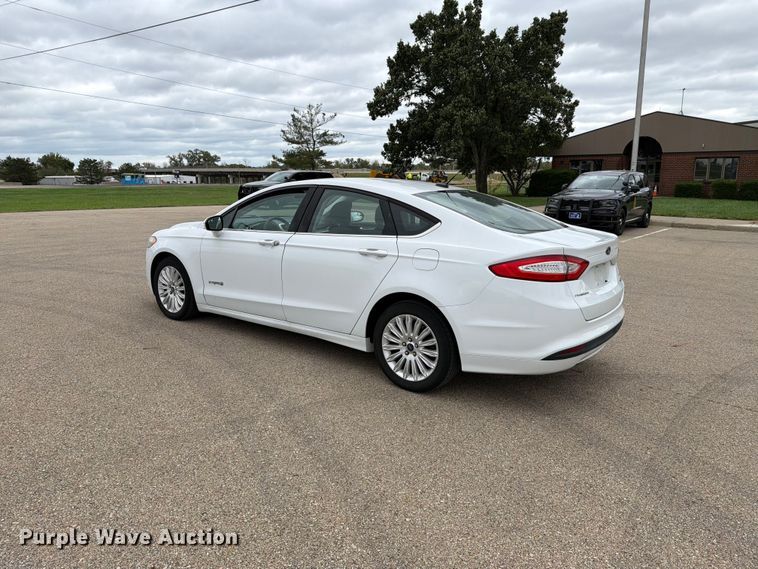 image for item FH6450 2014 Ford Fusion Hybrid SE 