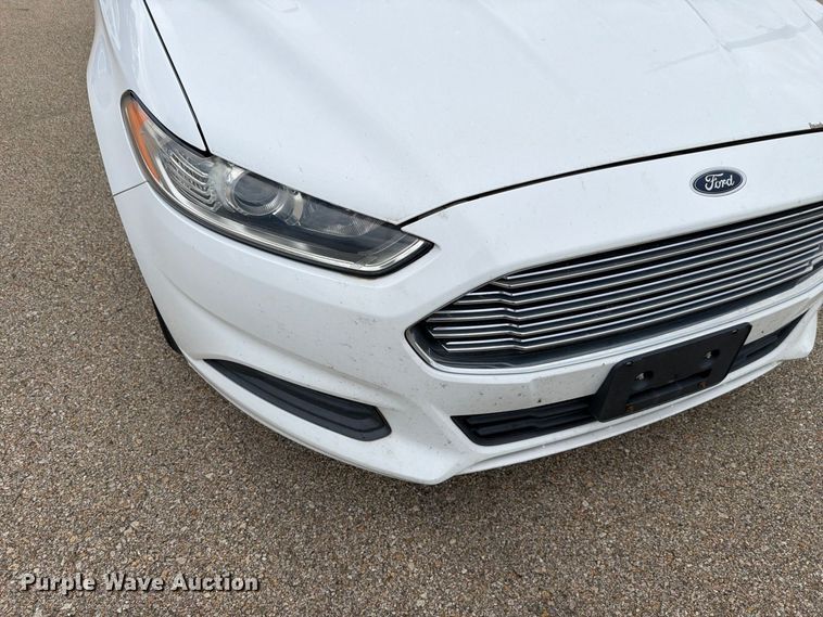 image for item FH6450 2014 Ford Fusion Hybrid SE 
