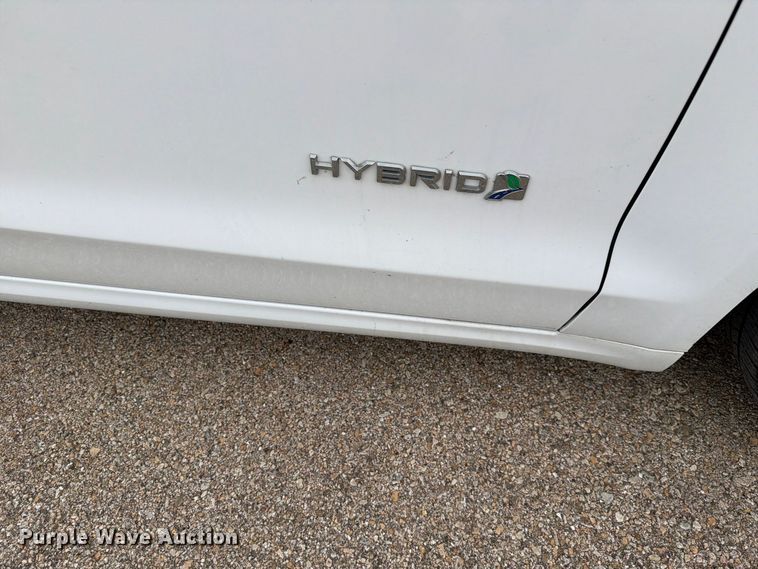 image for item FH6450 2014 Ford Fusion Hybrid SE 