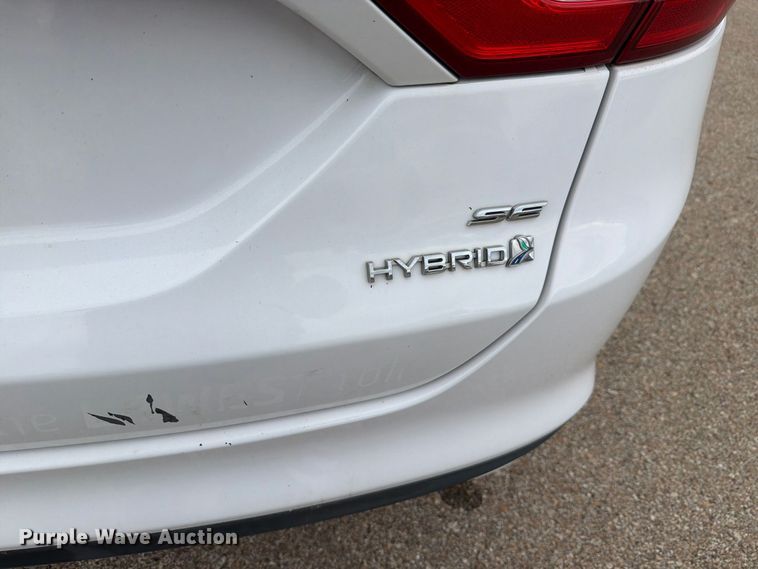 image for item FH6450 2014 Ford Fusion Hybrid SE 