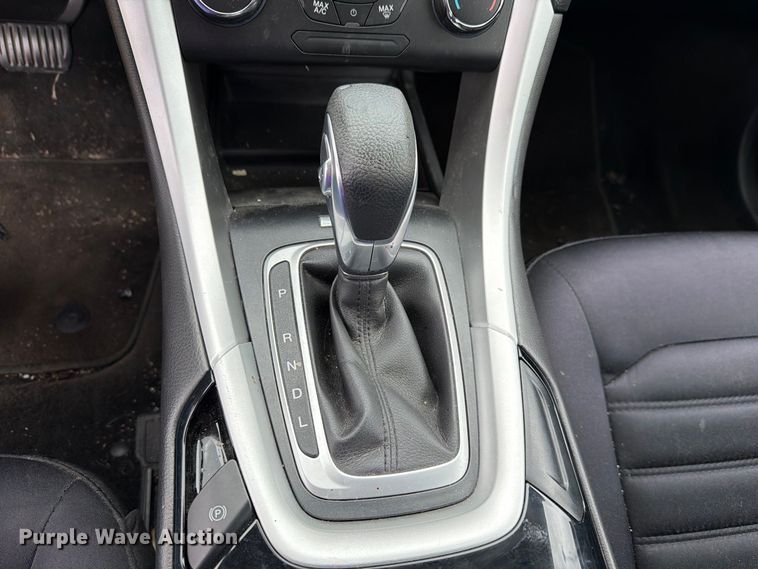 image for item FH6450 2014 Ford Fusion Hybrid SE 