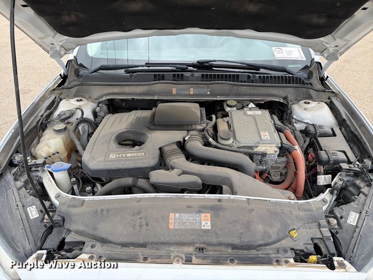 image for item FH6450 2014 Ford Fusion Hybrid SE 