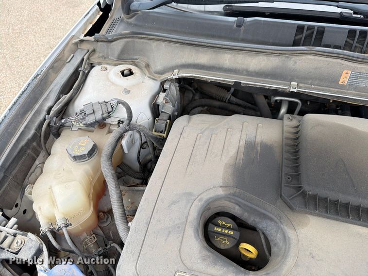 image for item FH6450 2014 Ford Fusion Hybrid SE 
