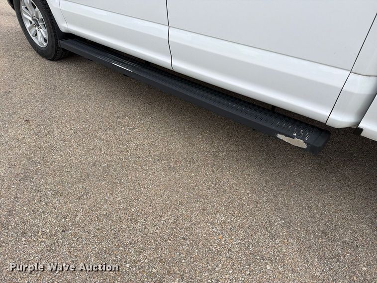 image for item FH6453 2020 Ford F150 XLT Crew Cab pickup truck