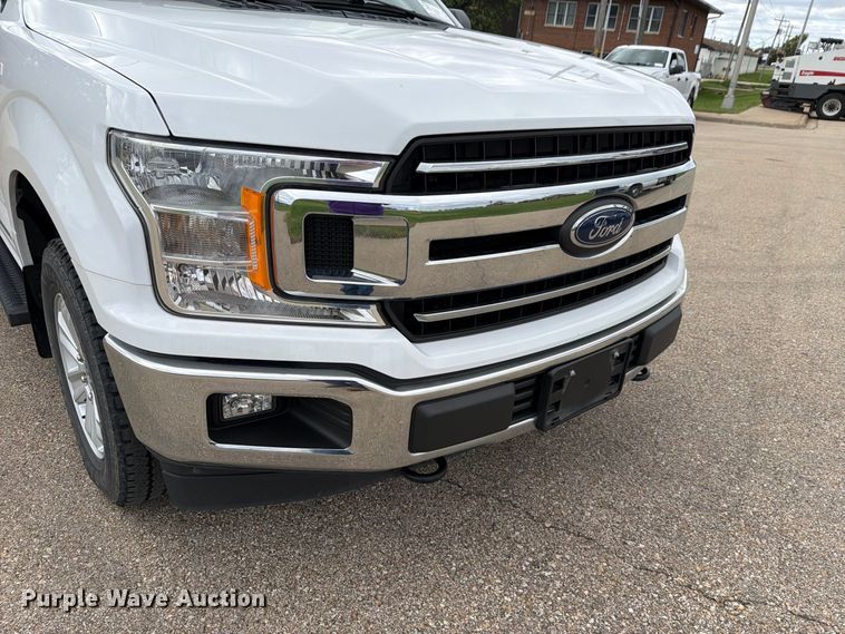 image for item FH6453 2020 Ford F150 XLT Crew Cab pickup truck