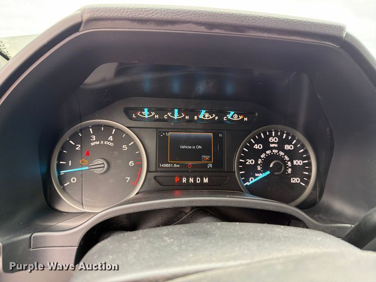 image for item FH6453 2020 Ford F150 XLT Crew Cab pickup truck
