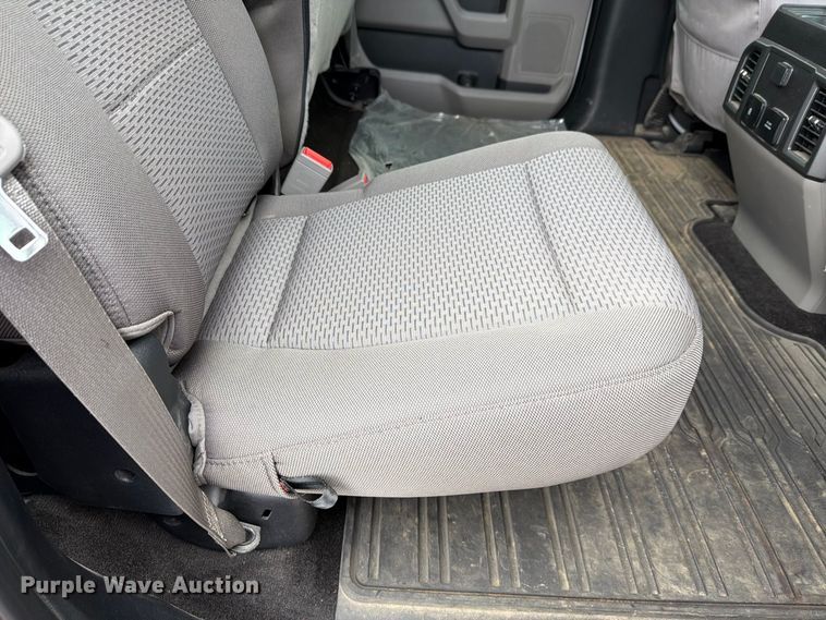 image for item FH6453 2020 Ford F150 XLT Crew Cab pickup truck