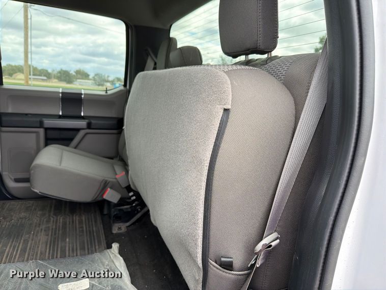 image for item FH6453 2020 Ford F150 XLT Crew Cab pickup truck