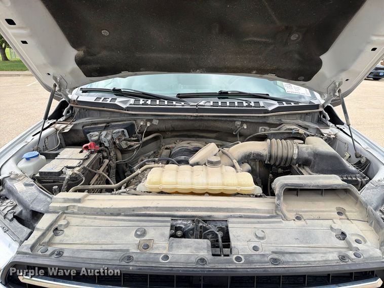 image for item FH6453 2020 Ford F150 XLT Crew Cab pickup truck