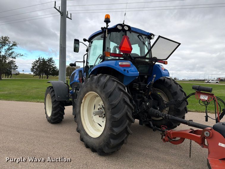 image for item FH6471 2020 New Holland TS6.110 MFWD tractor