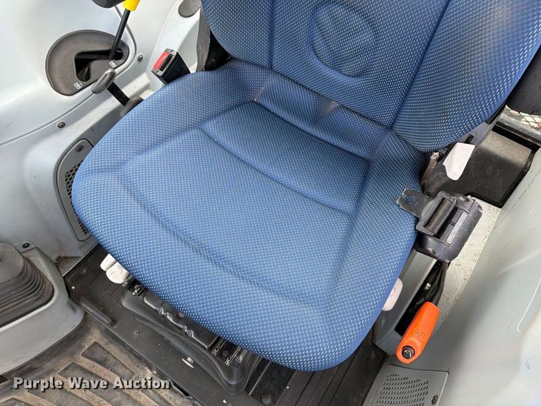 image for item FH6471 2020 New Holland TS6.110 MFWD tractor
