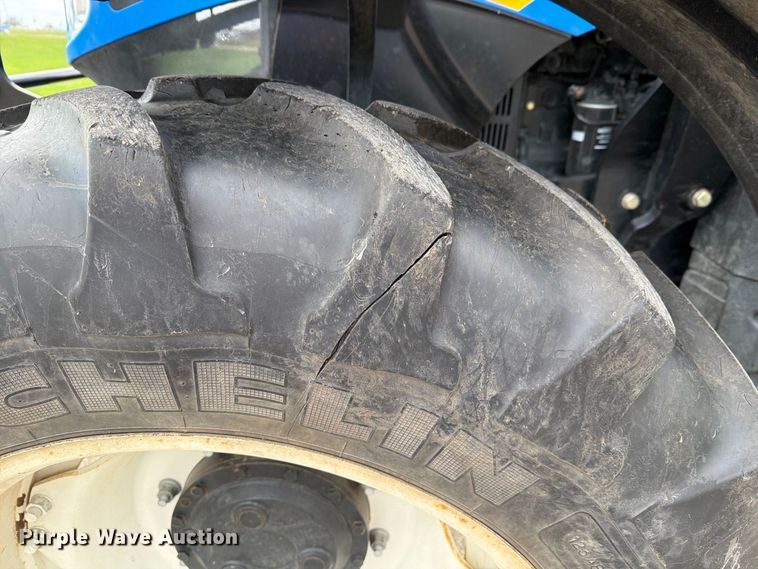 image for item FH6471 2020 New Holland TS6.110 MFWD tractor