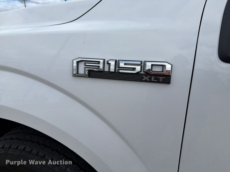 image for item FH6472 2020 Ford F150 XLT Crew Cab pickup truck