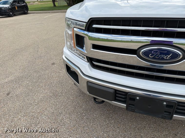 image for item FH6472 2020 Ford F150 XLT Crew Cab pickup truck