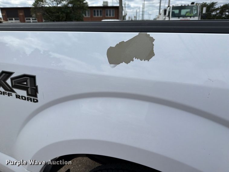image for item FH6472 2020 Ford F150 XLT Crew Cab pickup truck