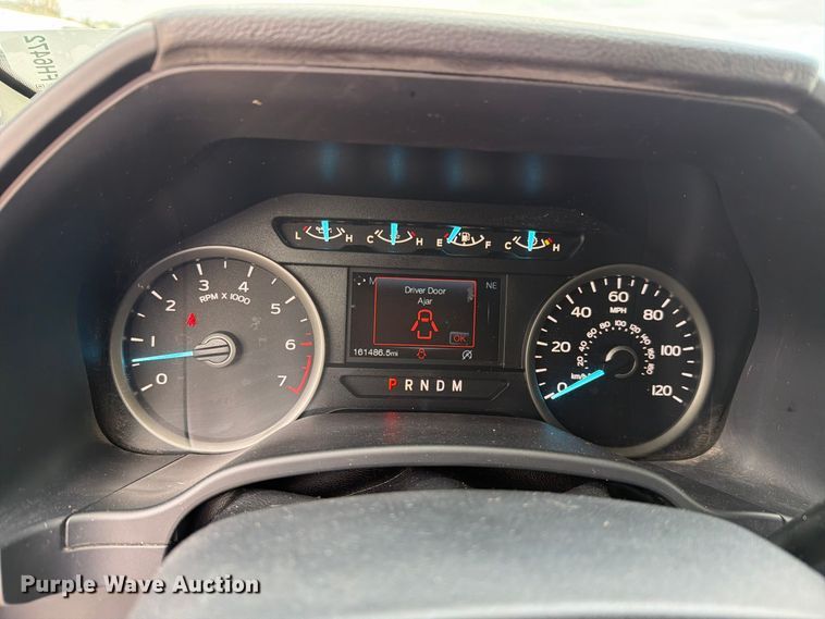 image for item FH6472 2020 Ford F150 XLT Crew Cab pickup truck