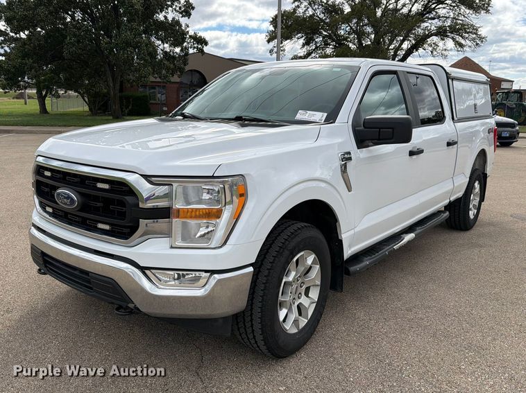 image for item FH6473 2022 Ford F150 XLT Crew Cab pickup truck