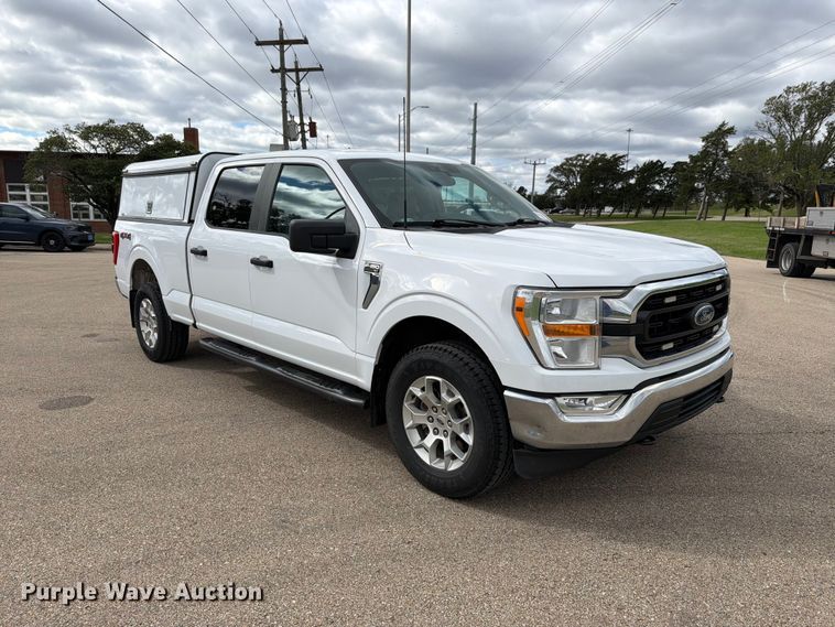 image for item FH6473 2022 Ford F150 XLT Crew Cab pickup truck