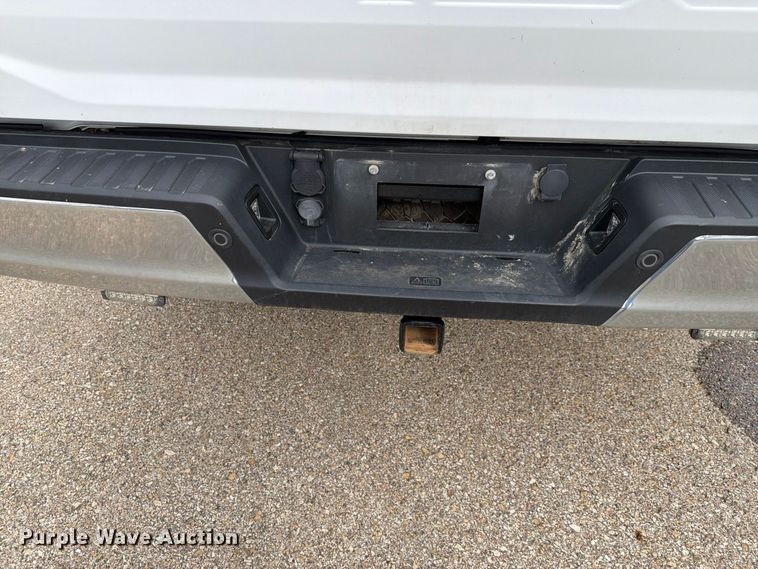image for item FH6473 2022 Ford F150 XLT Crew Cab pickup truck