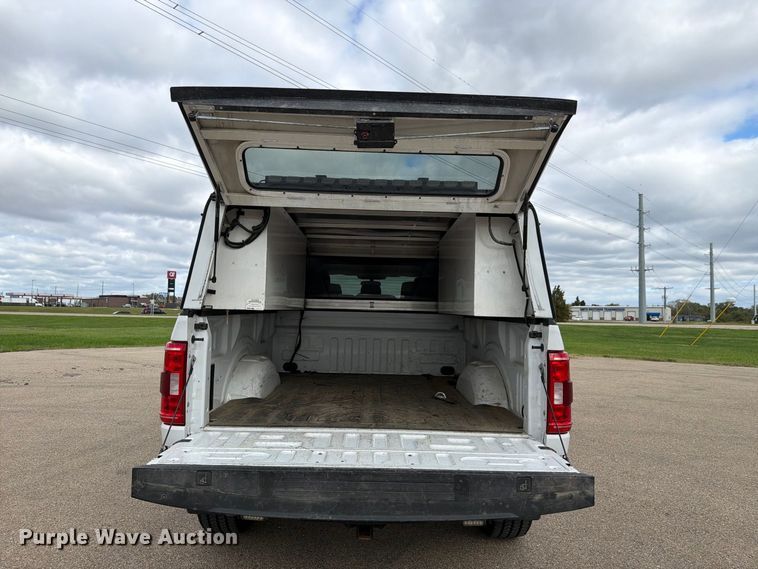 image for item FH6473 2022 Ford F150 XLT Crew Cab pickup truck