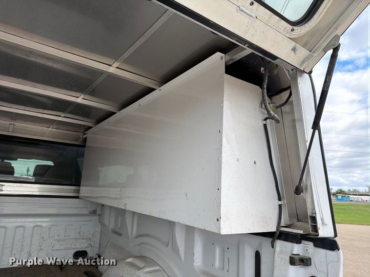 image for item FH6473 2022 Ford F150 XLT Crew Cab pickup truck