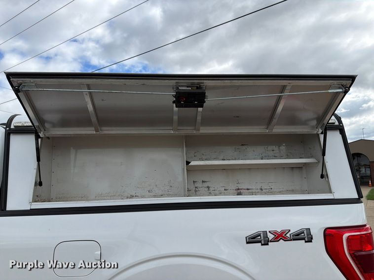image for item FH6473 2022 Ford F150 XLT Crew Cab pickup truck