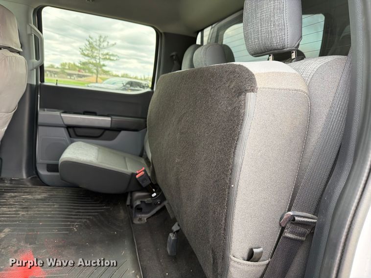image for item FH6473 2022 Ford F150 XLT Crew Cab pickup truck