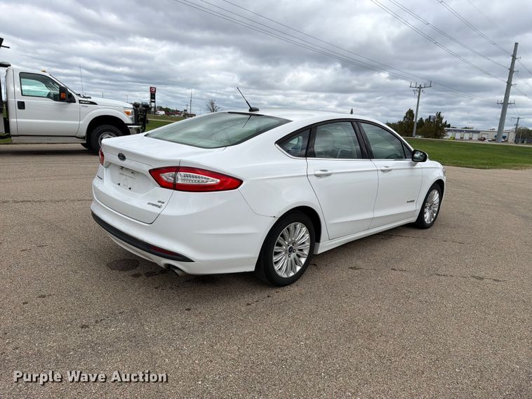 image for item FH6474 2016 Ford Fusion Hybrid SE 