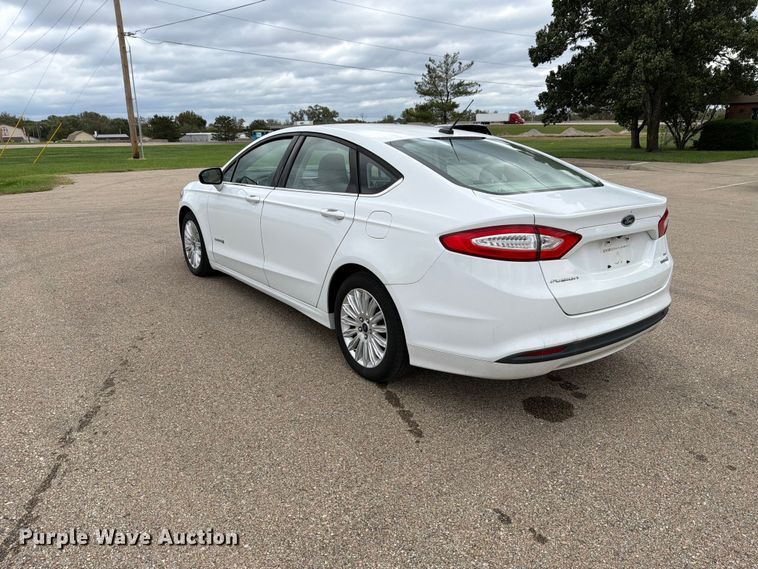 image for item FH6474 2016 Ford Fusion Hybrid SE 