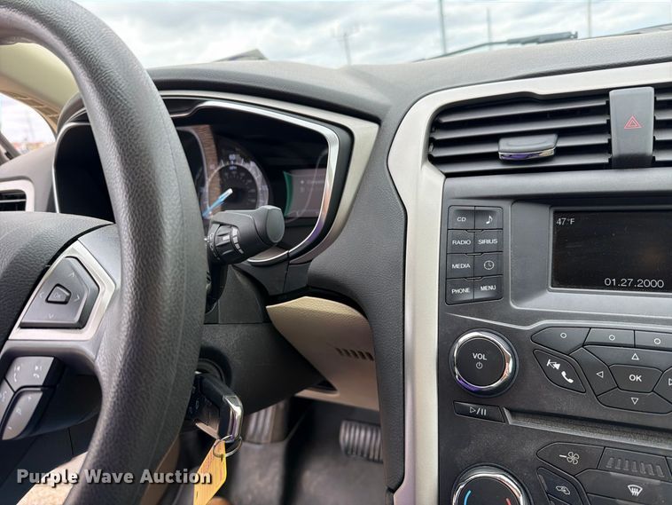 image for item FH6474 2016 Ford Fusion Hybrid SE 