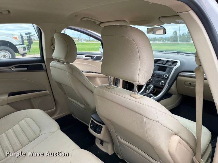 image for item FH6474 2016 Ford Fusion Hybrid SE 