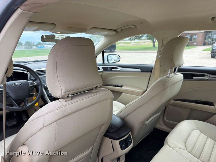 image for item FH6474 2016 Ford Fusion Hybrid SE 