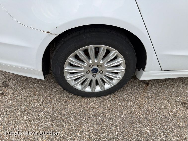image for item FH6474 2016 Ford Fusion Hybrid SE 